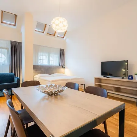 Hotel Ea Melantrich