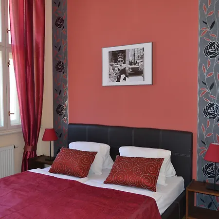 Ea Melantrich Hotel 4*