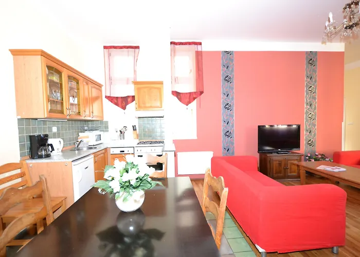 Ea Melantrich Hotel 4*