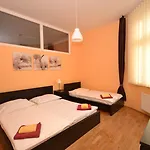 Ea Melantrich Hotel