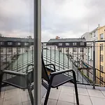 Ea Melantrich Hotel 4*