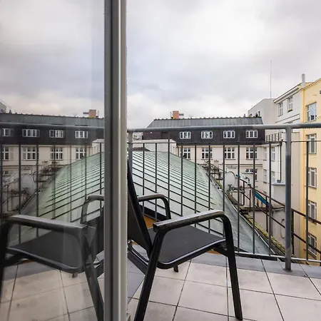 Ea Melantrich Hotel 4*