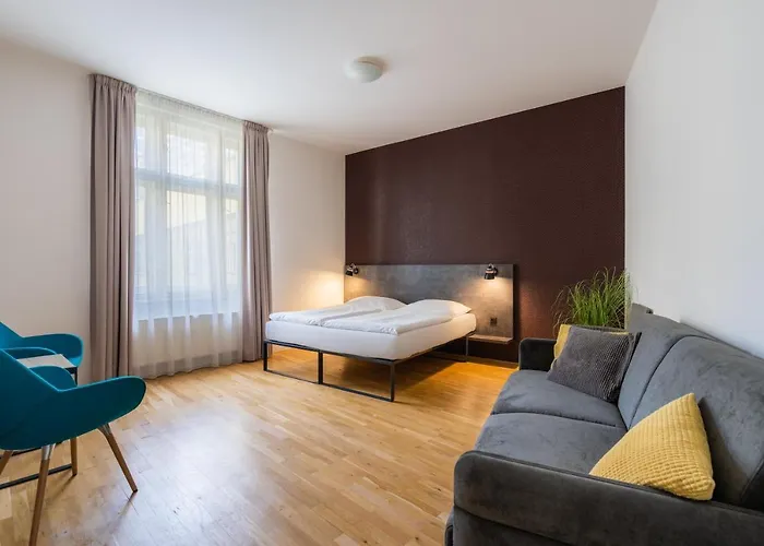 Ea Melantrich Hotel 4*